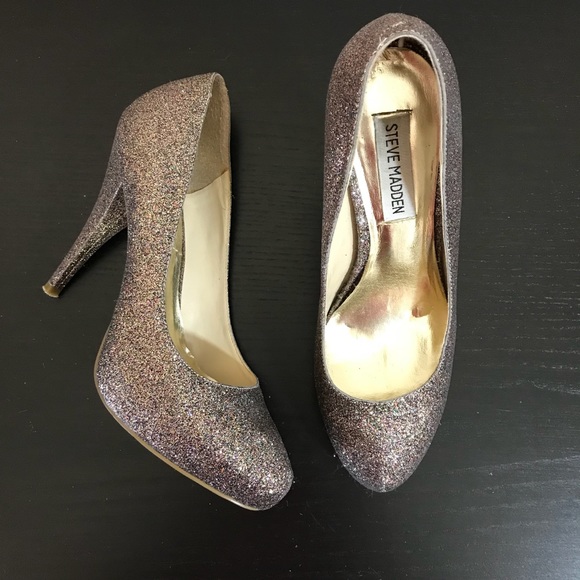 Steve Madden Shoes - Steve Madden • Miami Glitter Heels Size 8